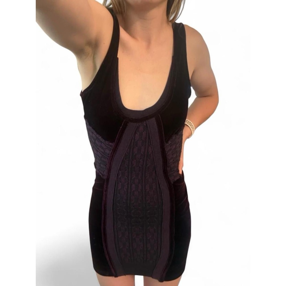 Urban Outfitters Purple Velvet Scoop Neck Sleeveless Mini Dress Women Sz Small